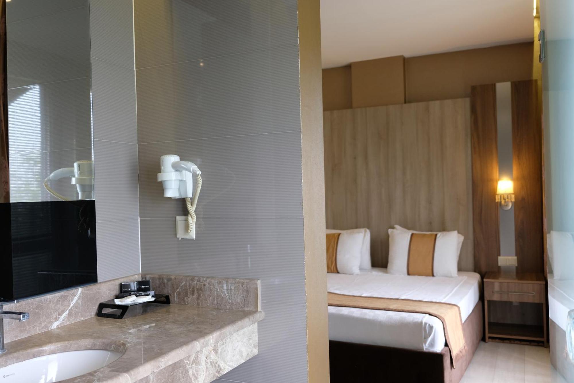 Royal Capital Hotel Bursa Kültér fotó